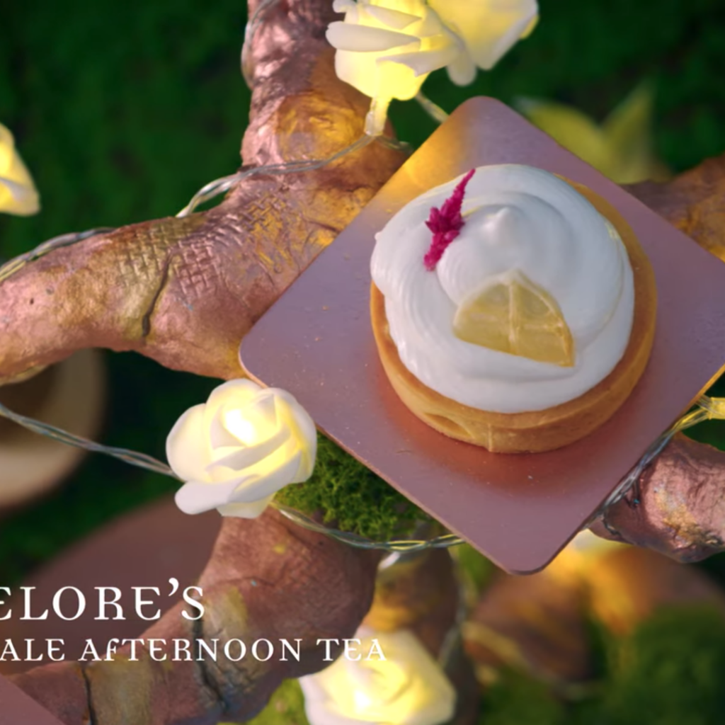 Image from above of tart in Netflix show Crazy Delicious