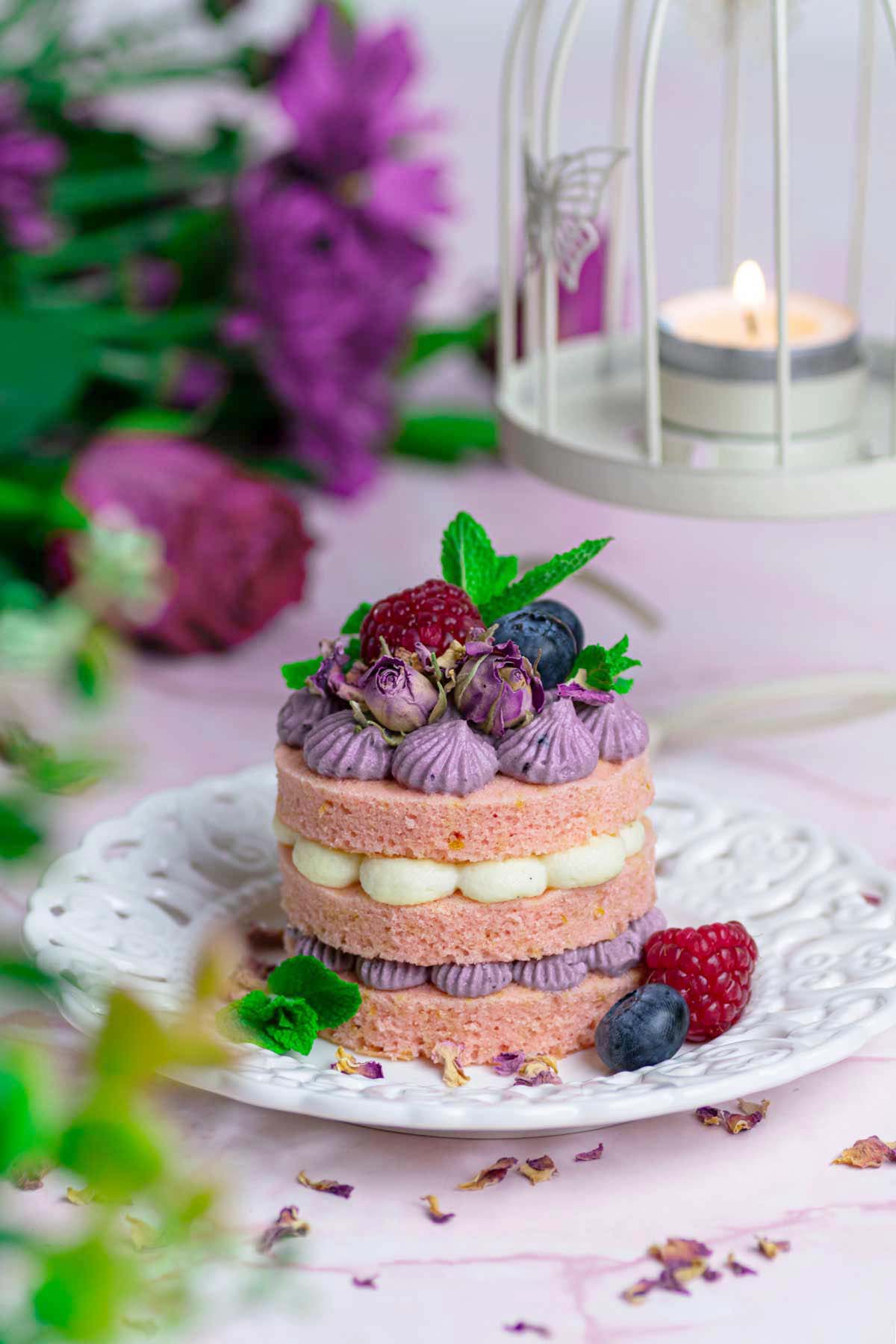 Blueberry cake with berry orange jam and SMBC : r/Baking