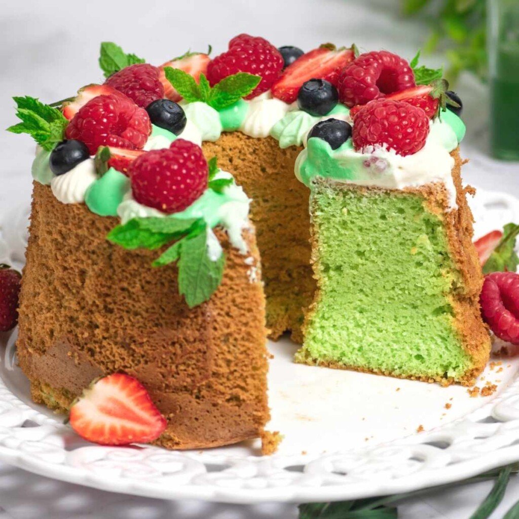 Pandan Cake Recipe: Easy Pandan Chiffon Cake - SugarYums