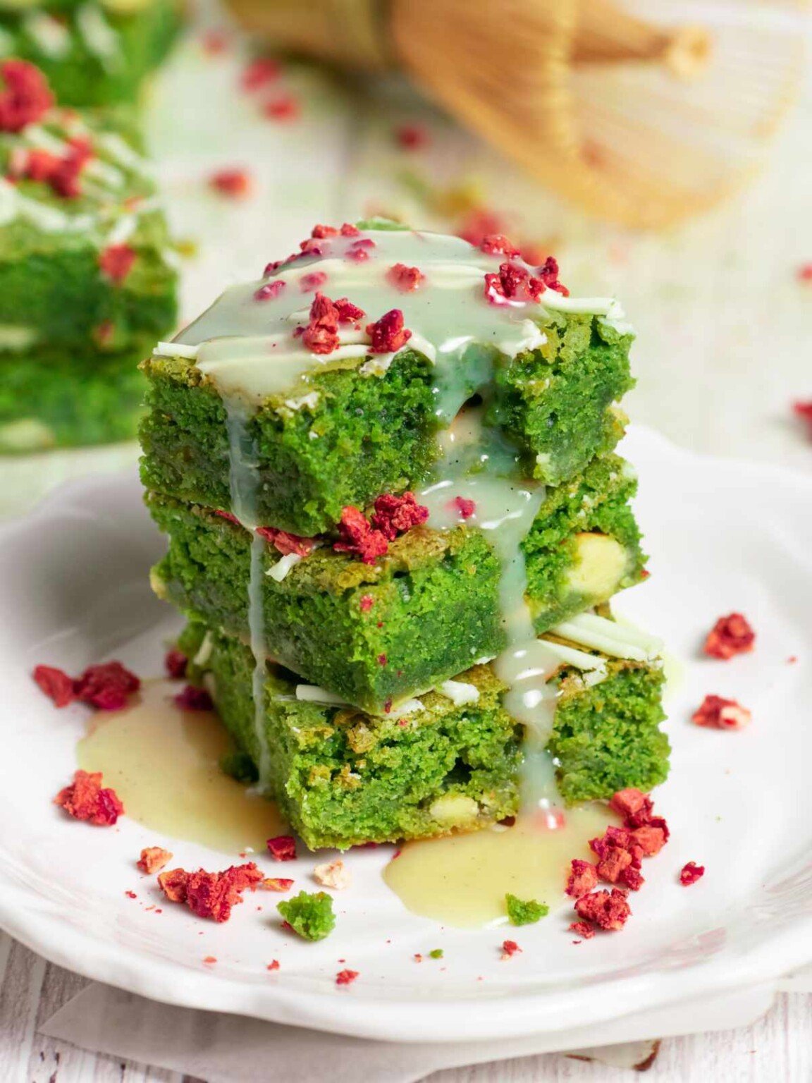 Extra ­­Fudgy Matcha Brownies with White Chocolate SugarYums